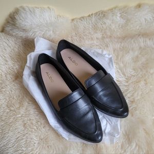 Add on $10✨️Like New Aldo 100% leather loafer flats